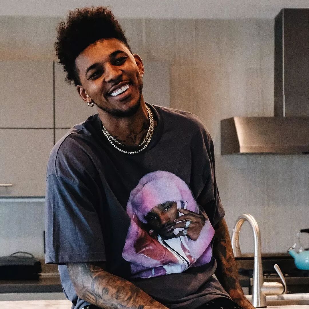 纵深跑动不 纵深跑动不